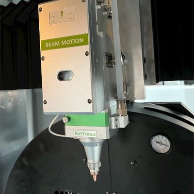 1KW 2000W 3000W 6kw CNC 회전 장치 SMC-일본의 N2 제어 밸브로 철 파이프 절단 기계