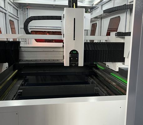 YYC-타이완 기어 랙 물 냉각 CNC 섬유 레이저 절단 기계 3015 1000w 3kw 6kw 스테인리스 스틸 레이저 절단